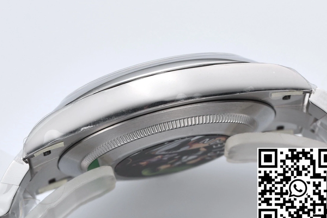 Factory Oyster Dial Black 41MM Rolex Clean M124300-0002 Perpetual 1124